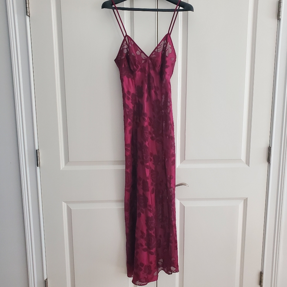Vintage Victoria's secret dark purple gown spaghetti straps floral brocade Med.